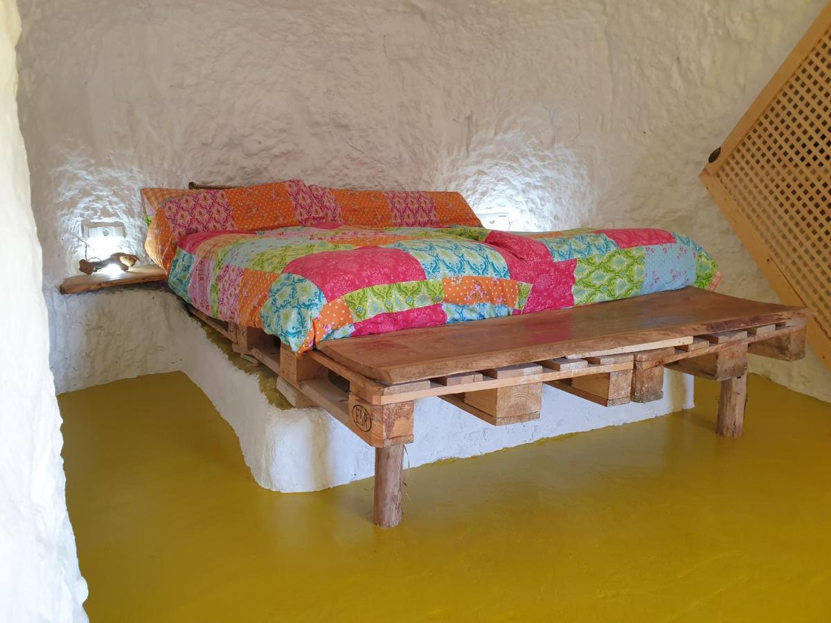 Вилла Creatively Designed Cavehouse With Jacuzzi Горафе Экстерьер фото